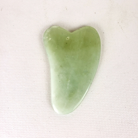 Gua SHA STONE SCRAPER MYOFASCIAL RELEASE AND JADE FACIAL ROLLER SET - Picture 3 of 4